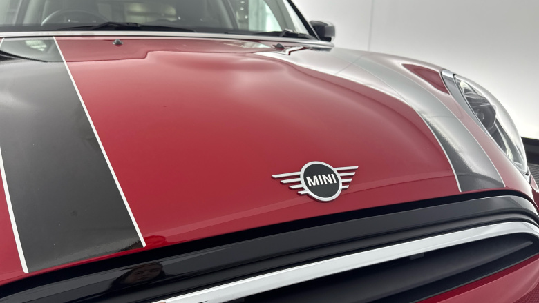 MINI Hatchback 1.5 Cooper Classic Premium 3dr Petrol Hatchback